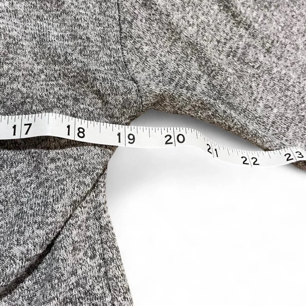 Calvin Klein Women’s Gray 3/4 Sleeve Pocket Top Size Medium – Casual Lightweight